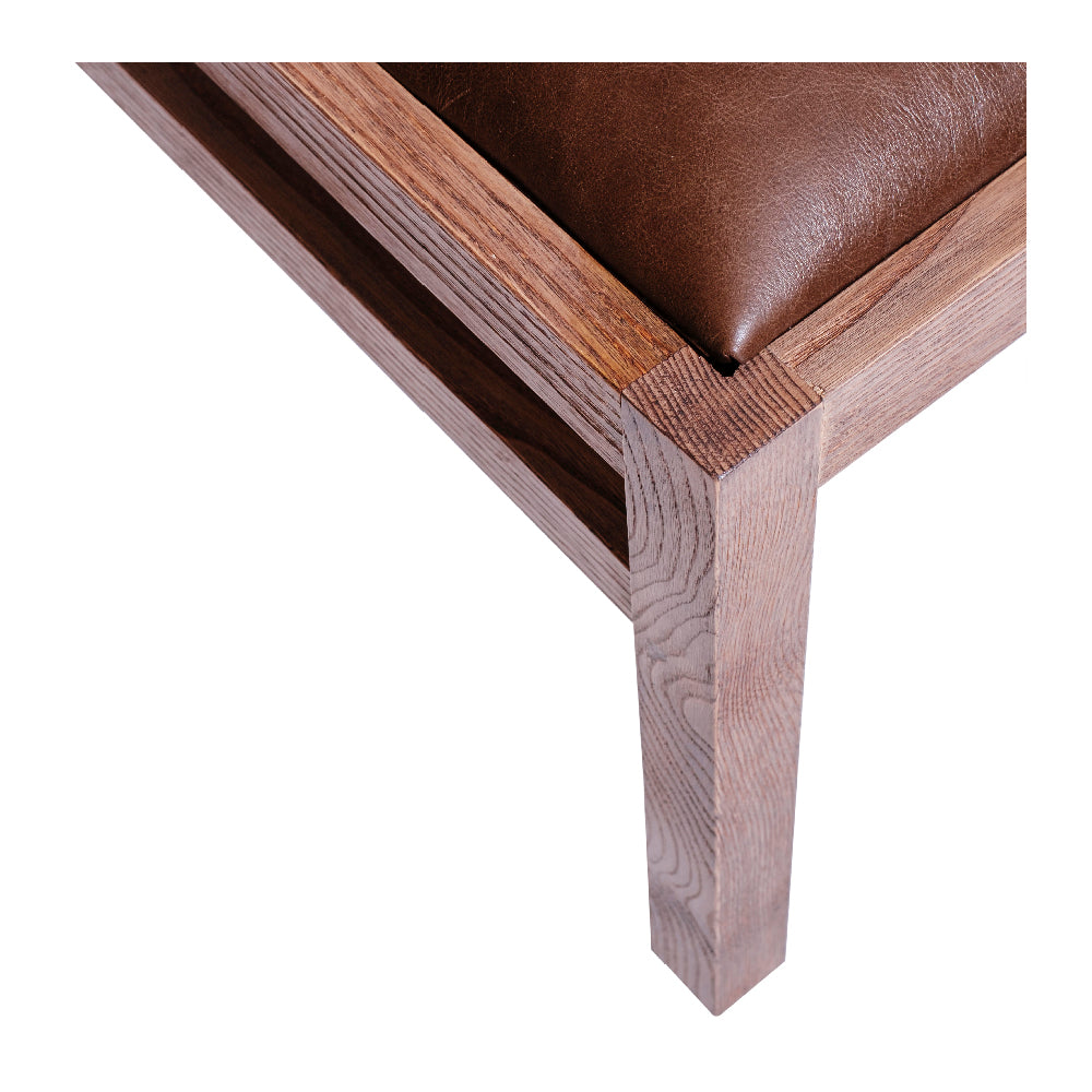 Silla Asimétrica con respaldo de madera
