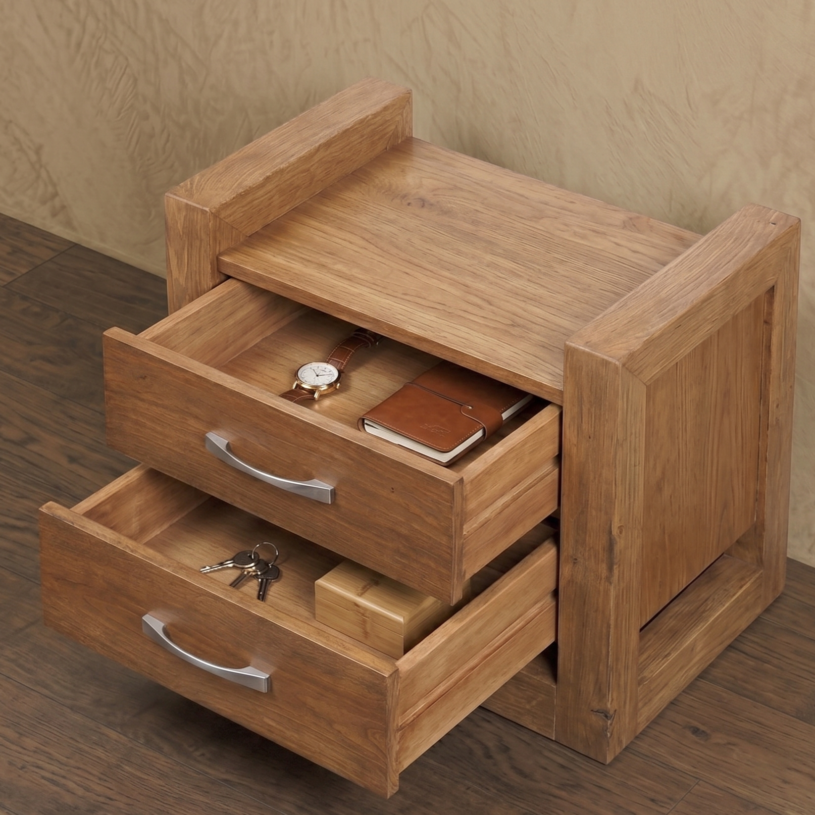 Velador África II en madera nativa – El Ciprés